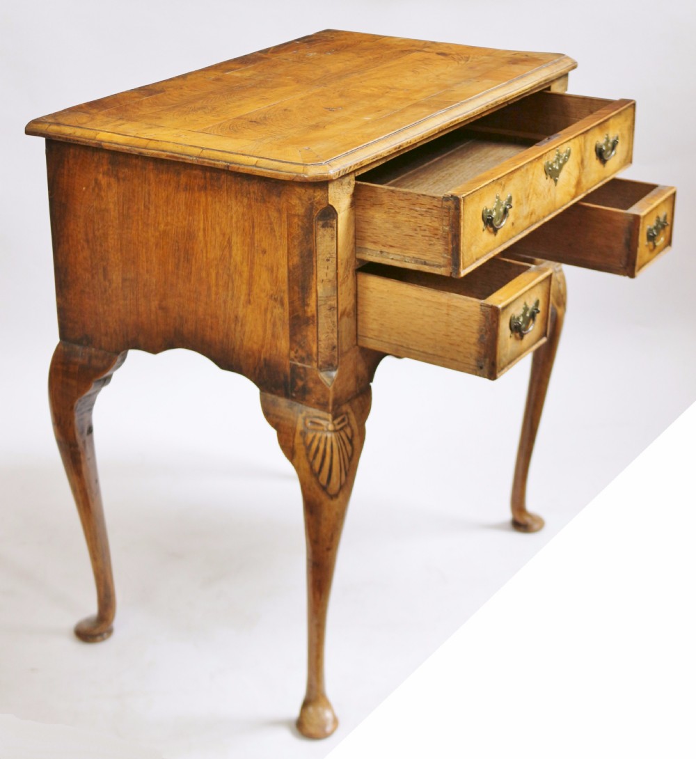 Fine Early 20thC Copy of a George 11 Figured Walnut 4 Drawer Lowboy View IV