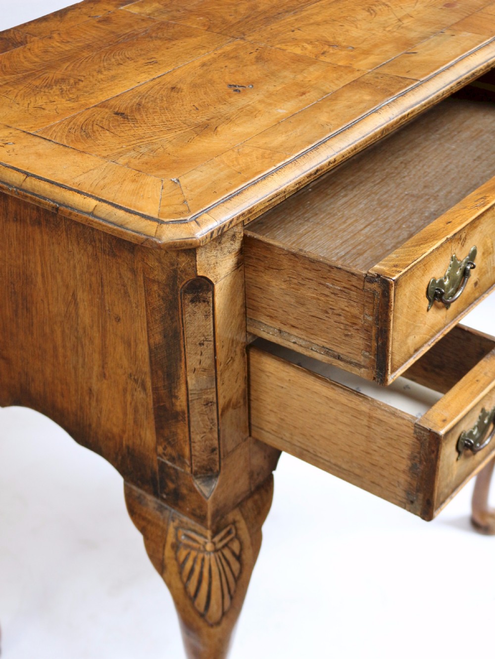 Fine Early 20thC Copy of a George 11 Figured Walnut 4 Drawer Lowboy View VIII