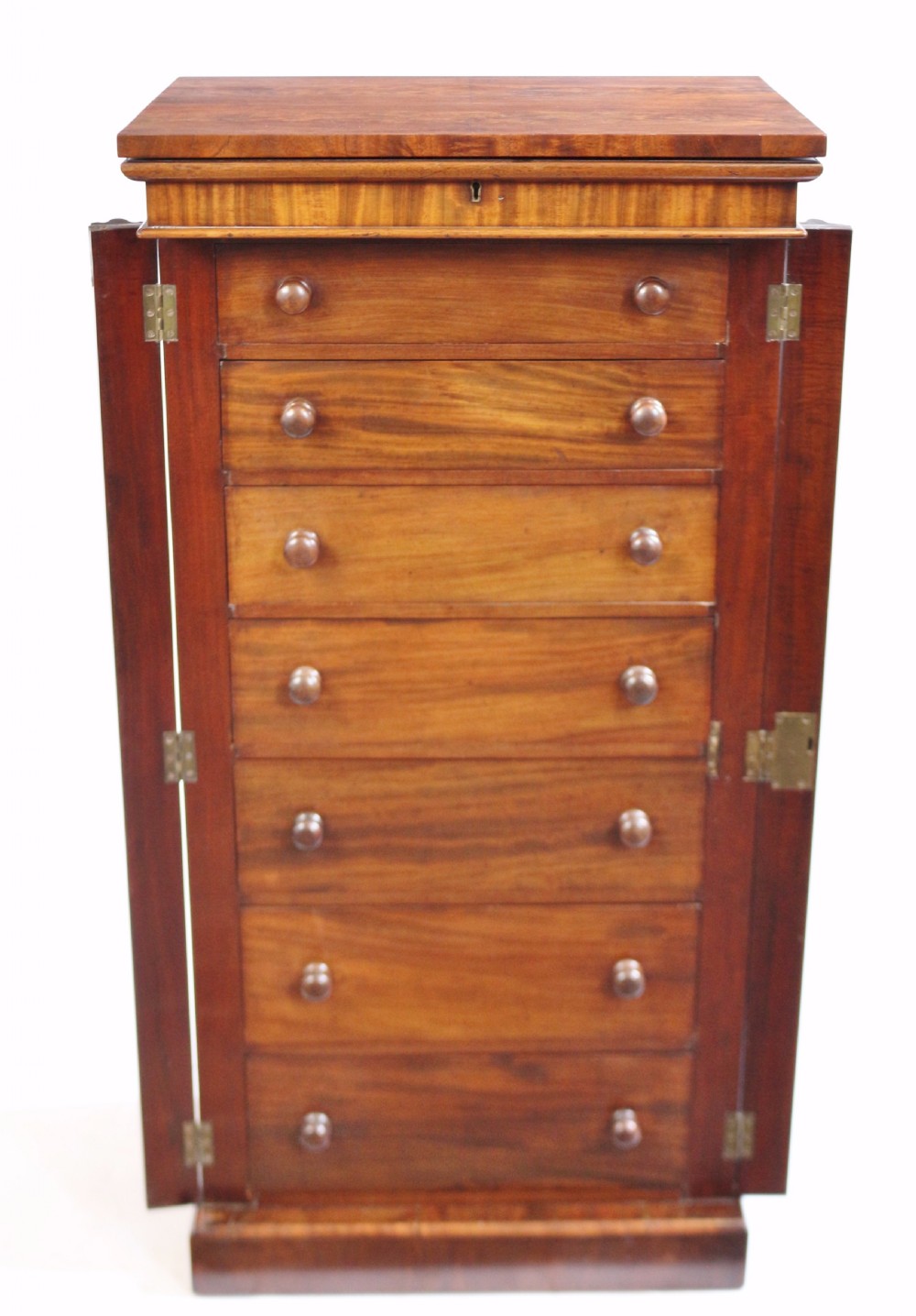 Fine Quality Victorian Mahogany 7 Drawer Wellington Chest with Compartment Top View II