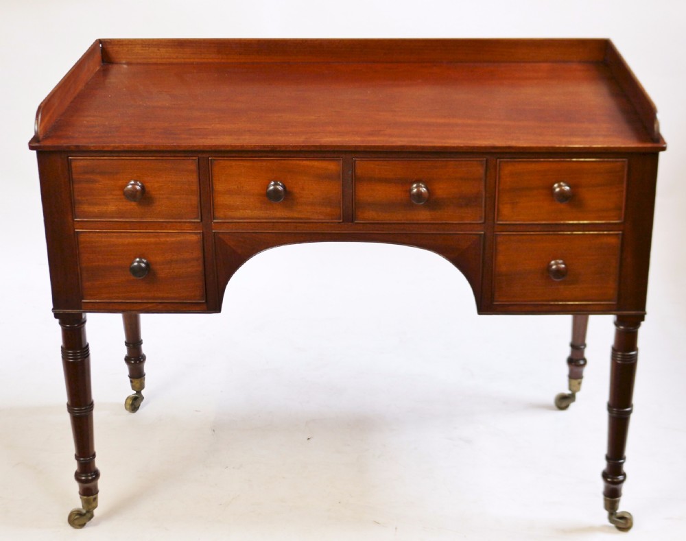 George 1V Mahogany 6 Drawer Kneehole Side Dressing Table