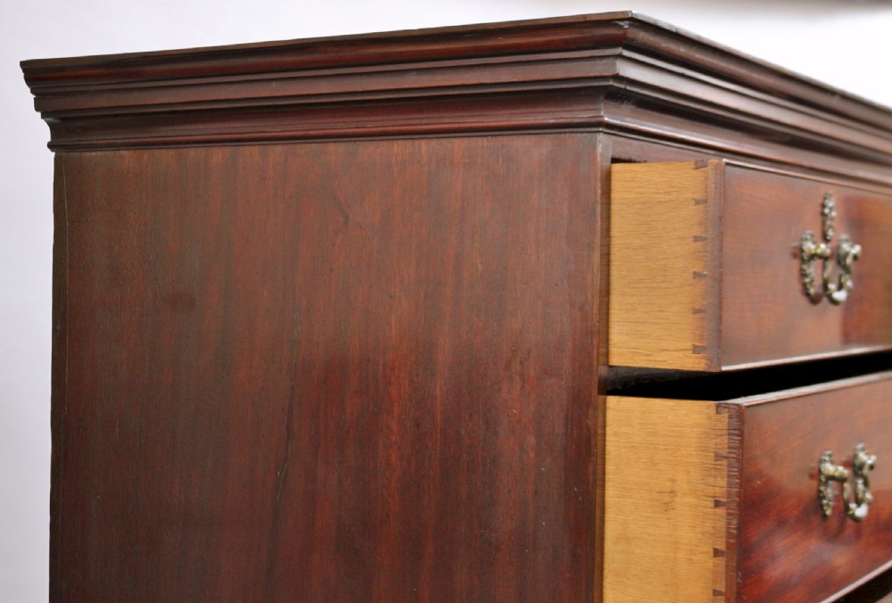 Fine Quality George 111 Mahogany Chest on Chest View V
