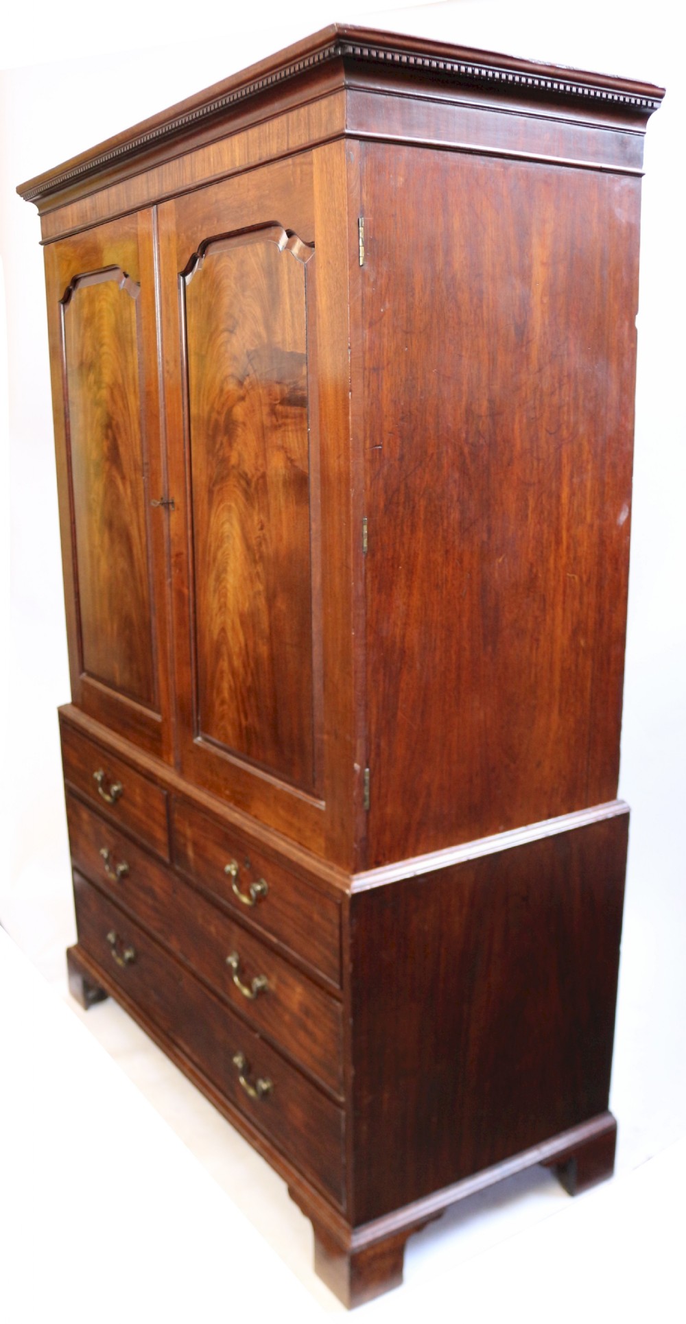 George 111 Mahogany Linen Press in the Manner of Gillows View IV