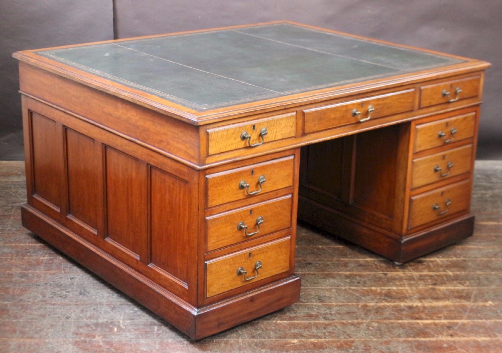 Late 19C Mahogany 3 Part 18 Drawer Partners Kneehole Desk View IV