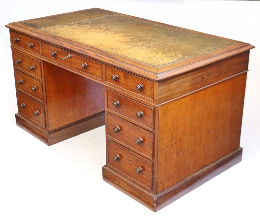 Fine Quality Early Victorian Mahogany 3 Part 4'6