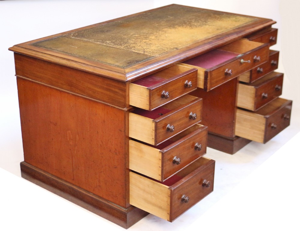 Fine Quality Early Victorian Mahogany 3 Part 4'6