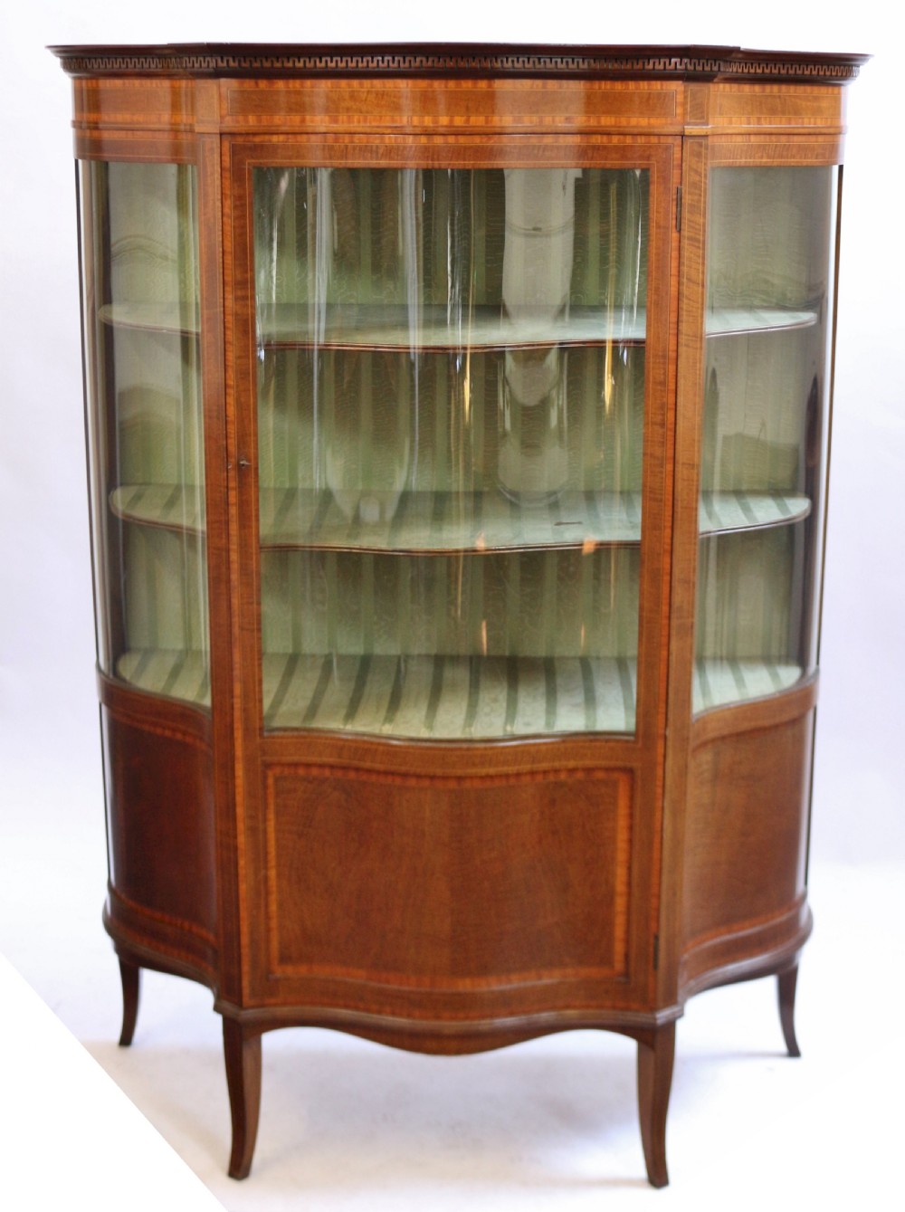 Edwardian Mahogany Serpentine Satinwood Banded Display Cabinet
