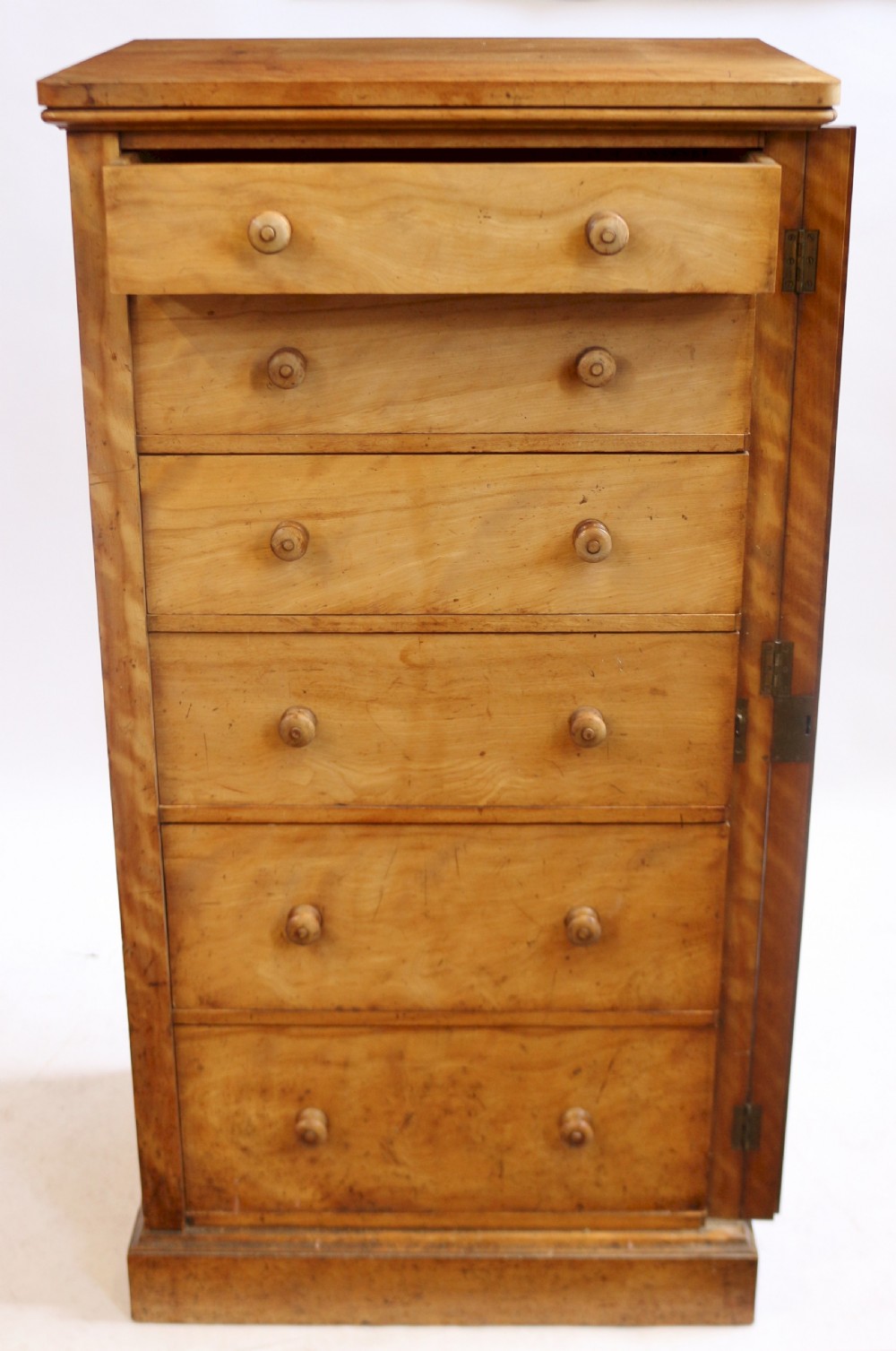 Victorian Satin Birch 6 Drawer Wellington Chest by Holland & Son View III