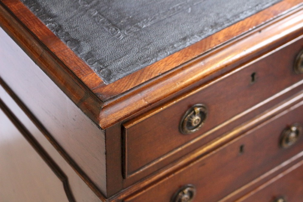 George 111 Mahogany 3 Part 9 Drawer Pedestal Kneehole Desk View XI