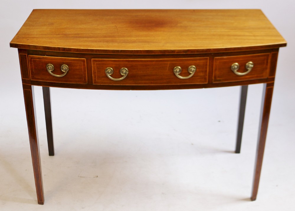 George 111 Mahogany Inlaid 3 Drawer Bowfront Side Table