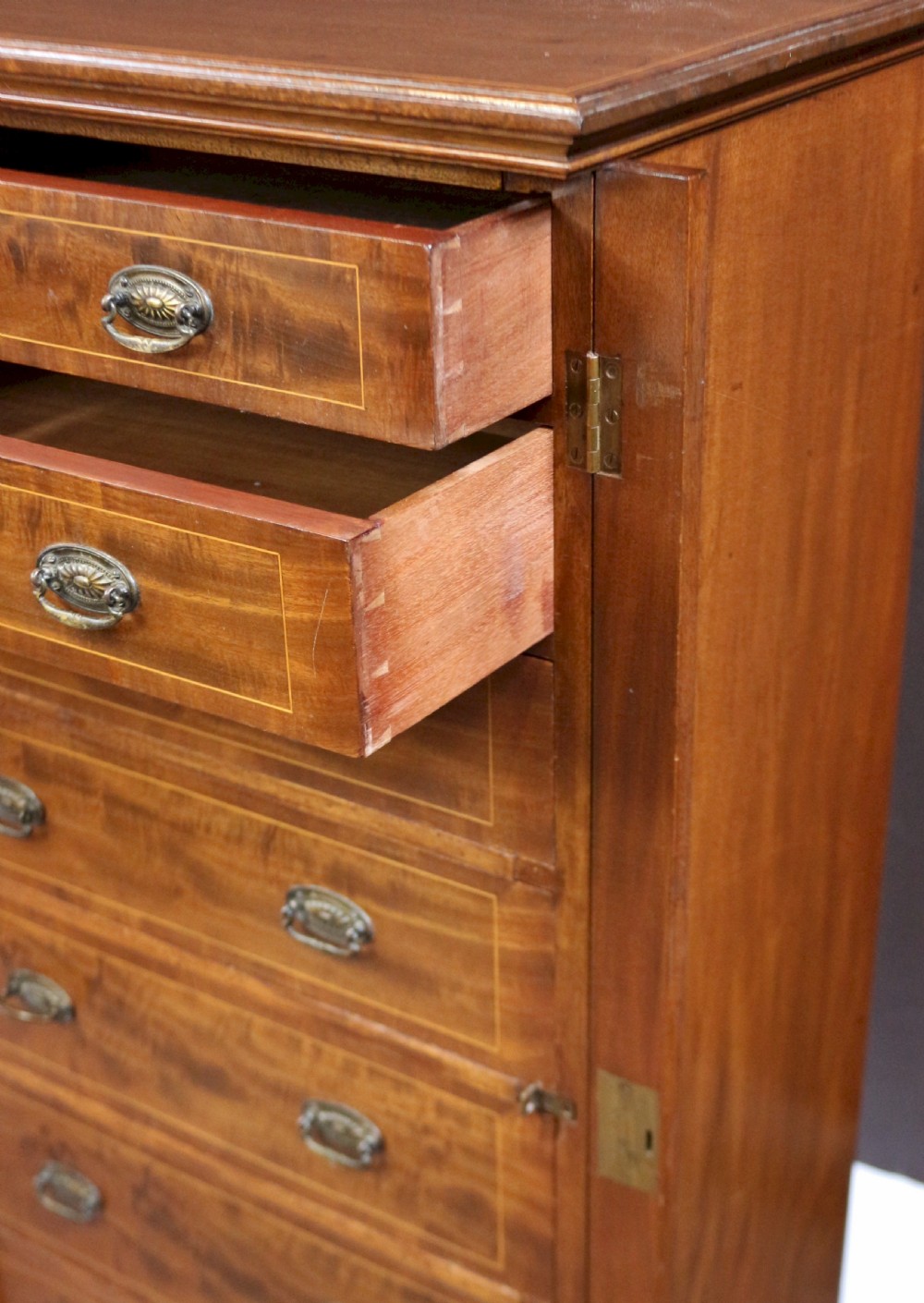 Good Quality Edwardian Mahogany Inlaid 7 Drawer Wellington Chest View VII