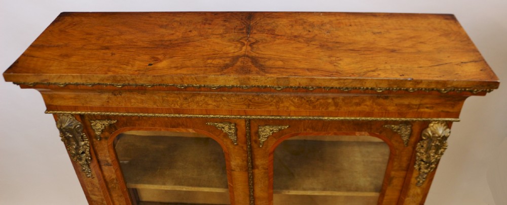 Victorian Figured Walnut Ormolu Mounted Large 2 Door Pier Display Cabinet View VII