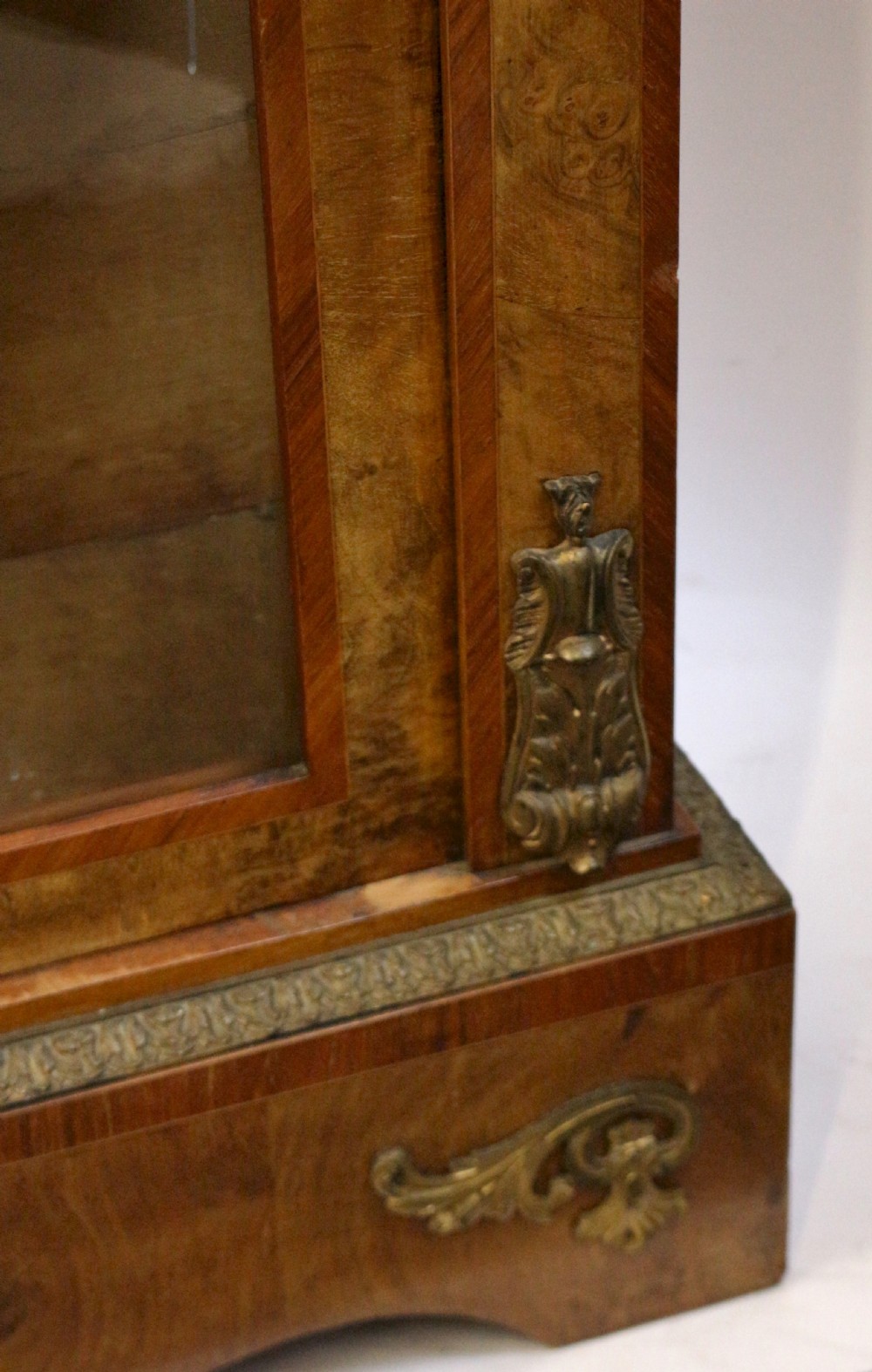Victorian Figured Walnut Ormolu Mounted Large 2 Door Pier Display Cabinet View IX