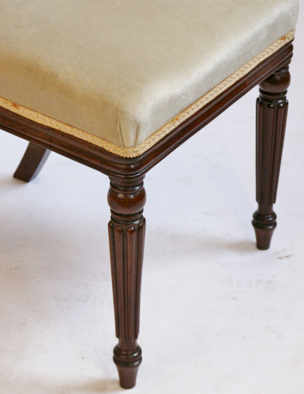 George 1V Mahogany Set of 4 & 2 Dining Chairs View XIV