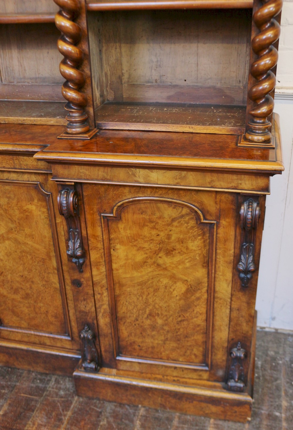 Victorian Large Figured Walnut Open Top Inverted Breakfront Bookcase View VII