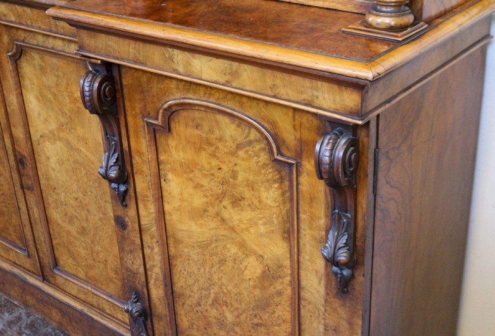 Victorian Large Figured Walnut Open Top Inverted Breakfront Bookcase View XI