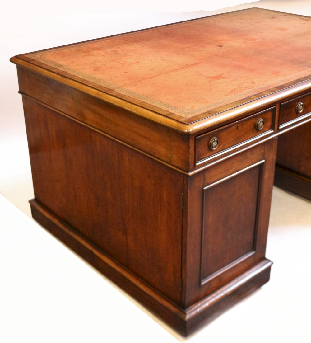 Good Quality Early Victorian Mahogany 3 Part Partners Desk View IX