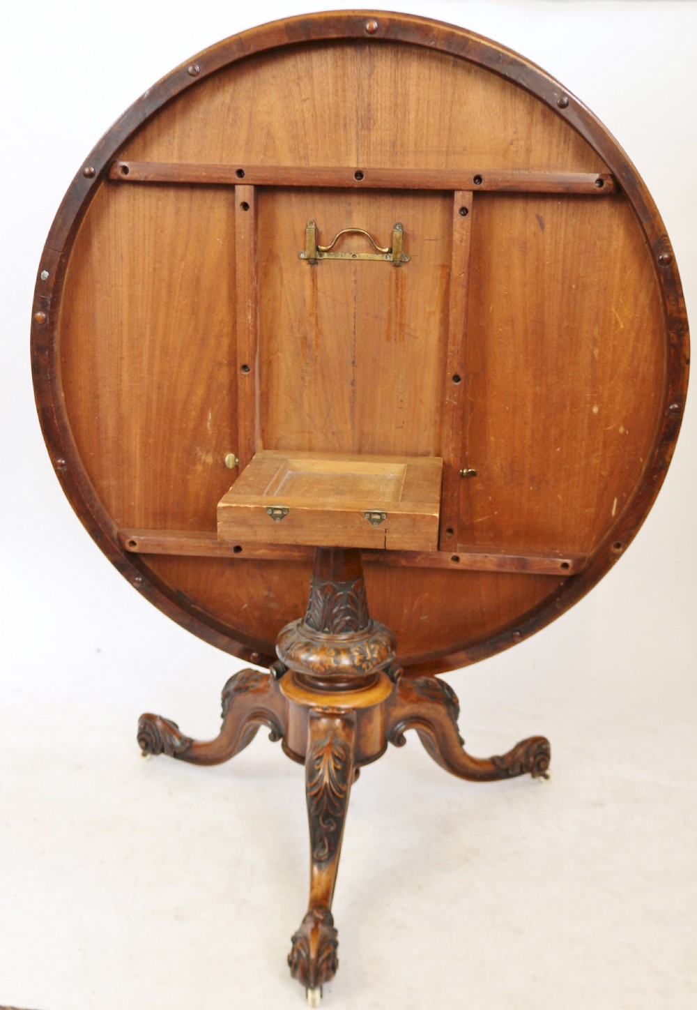 Victorian Figured Walnut Round Tilt Top Centre Table View III