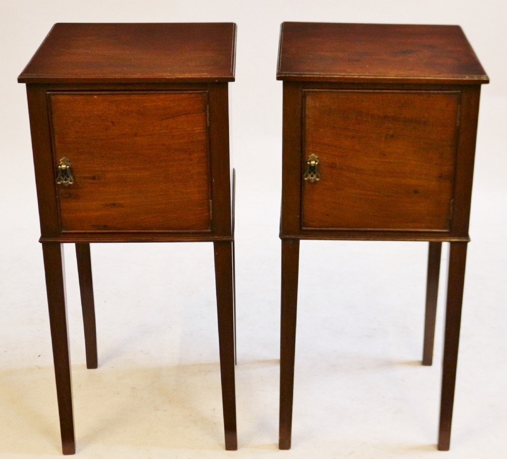 Edwardian 'Georgian Style' Pair of Mahogany Bedside Cupboards