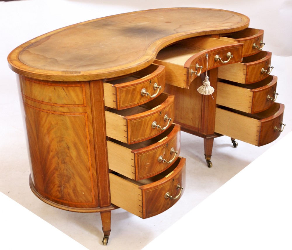 Edwardian Inlaid Figured Mahogany Kidney Shaped Desk View IV