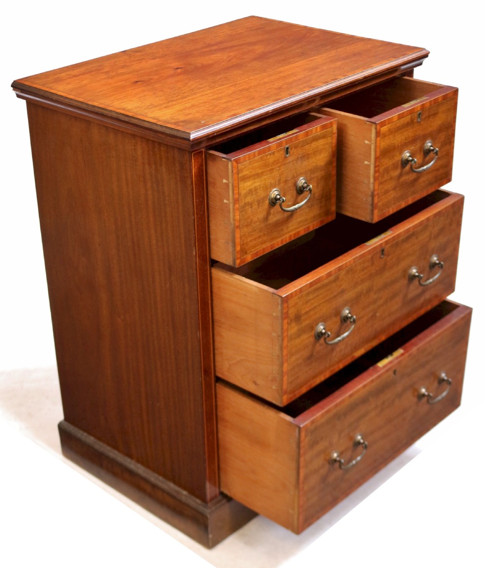 Edwardian Good Quality Mahogany Small 4 Drawer Chest by Shoolbred View III