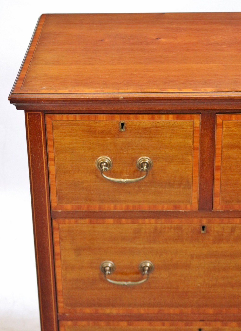 Edwardian Good Quality Mahogany Small 4 Drawer Chest by Shoolbred View VII