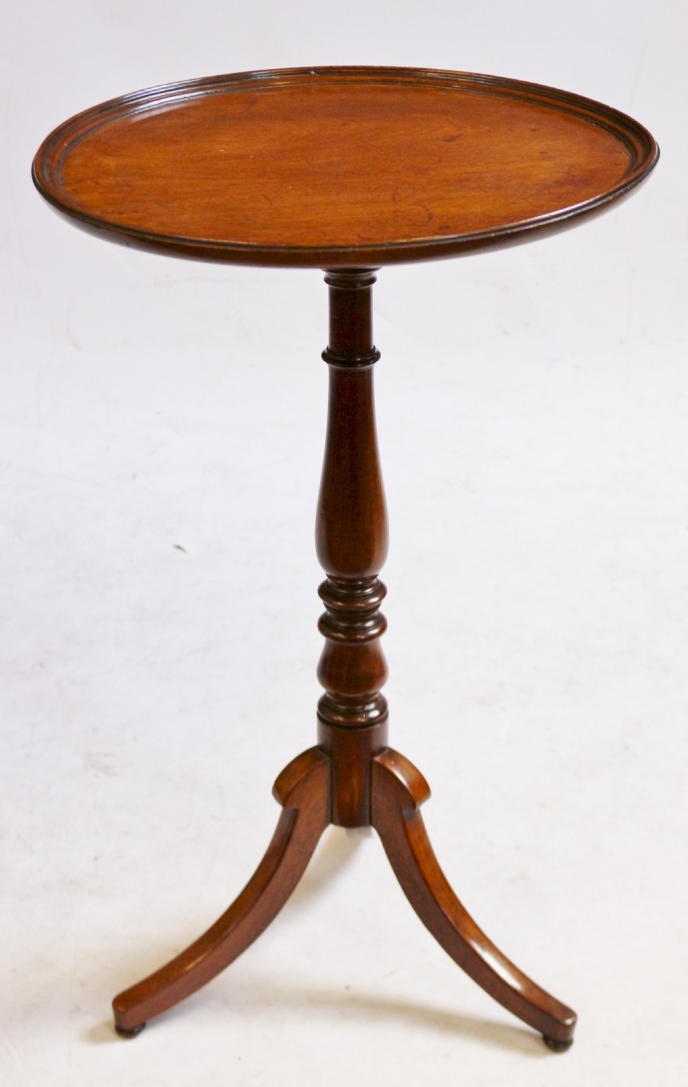 Fine Quality Mahogany George 1V Circular Tilt Top Tripod Wine Table
