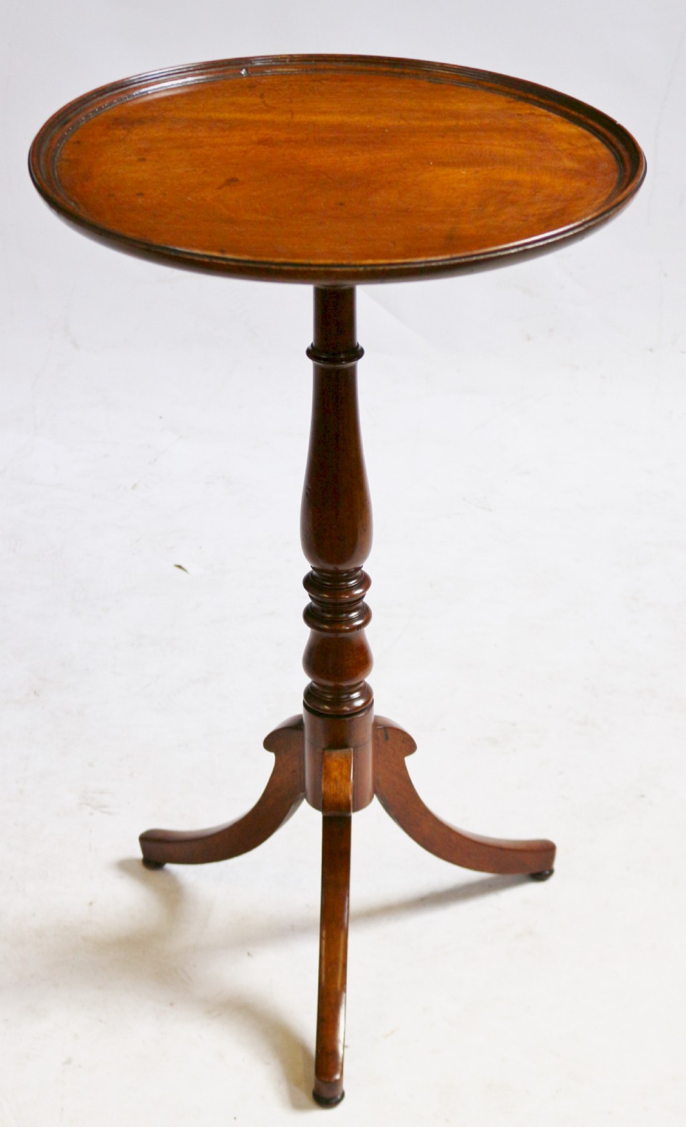 Fine Quality Mahogany George 1V Circular Tilt Top Tripod Wine Table View III