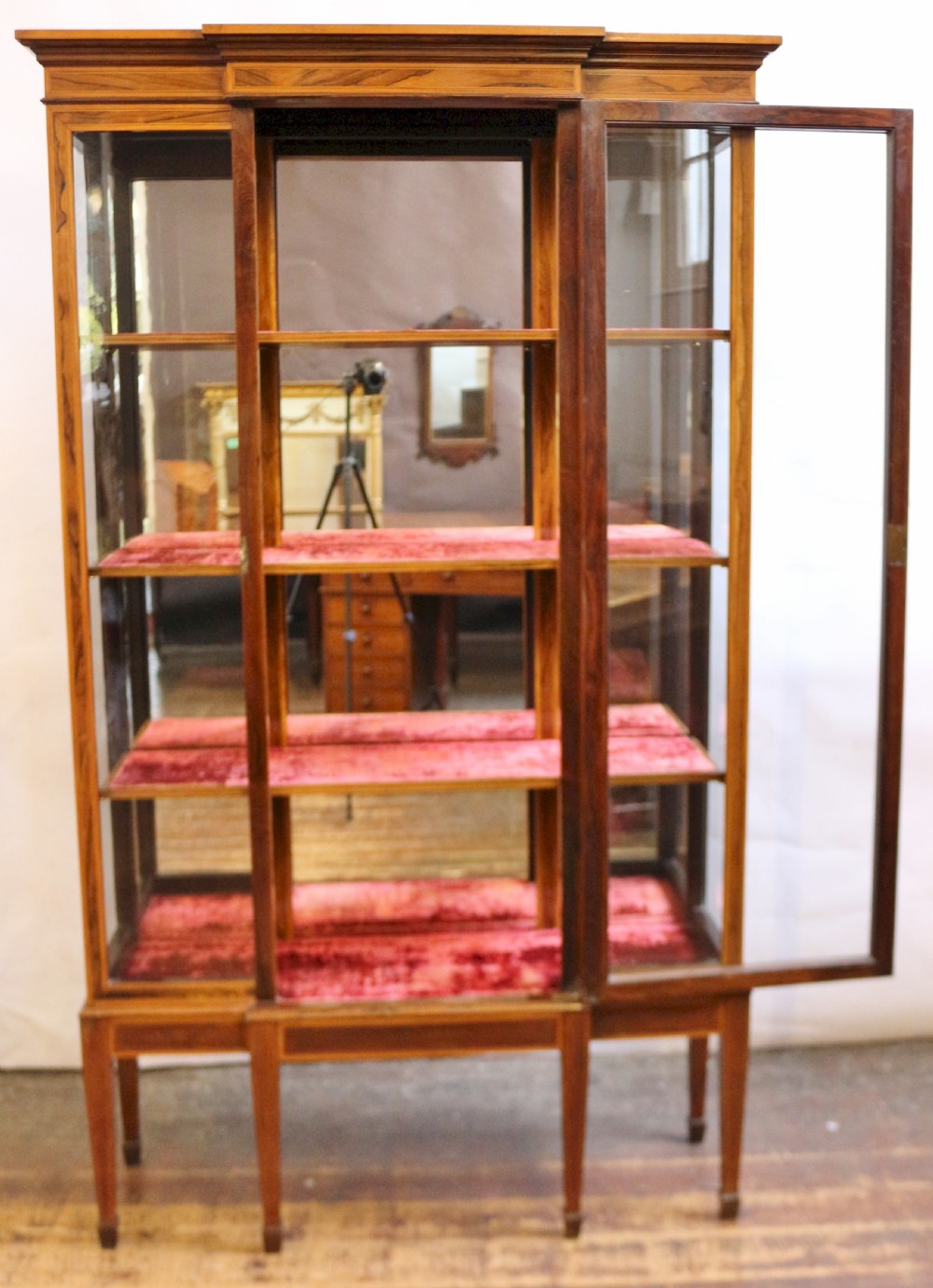 Fine Quality Late 19c Rosewood and Satinwood Breakfront Display Cabinet View V