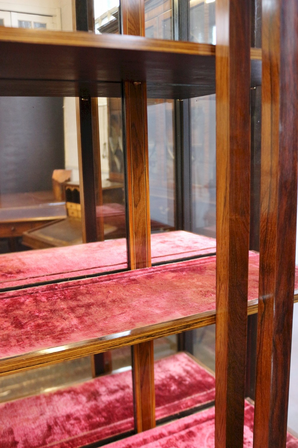 Fine Quality Late 19c Rosewood and Satinwood Breakfront Display Cabinet View VI
