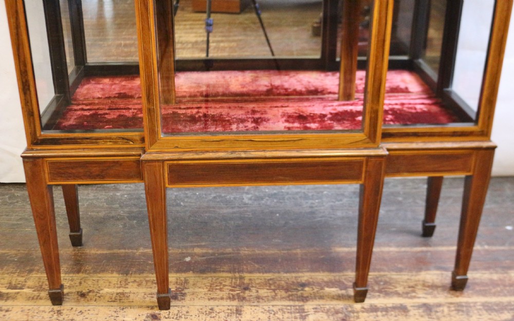 Fine Quality Late 19c Rosewood and Satinwood Breakfront Display Cabinet View X