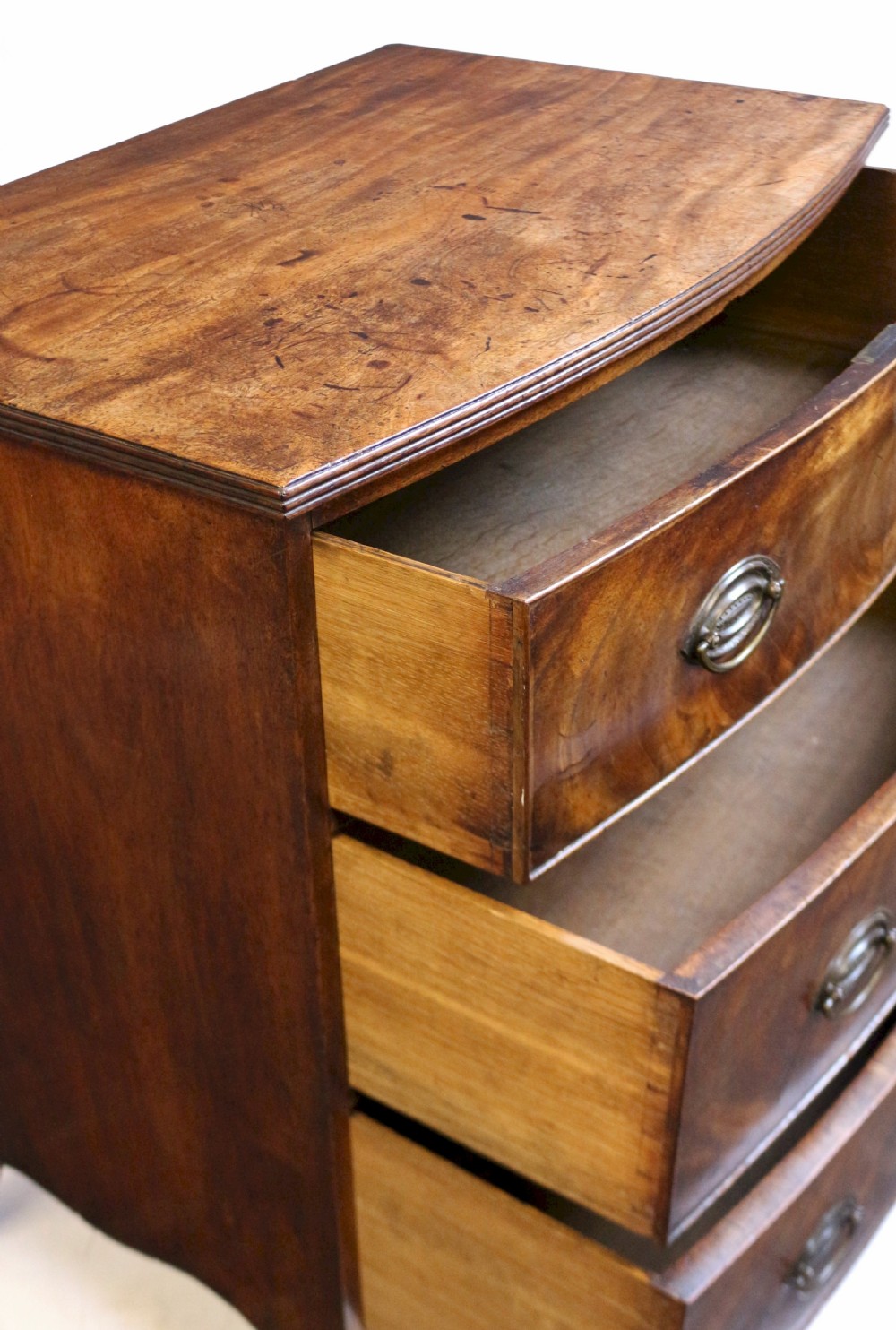 Fine George 111 Mahogany Small 3 Drawer Bow Chest View VII