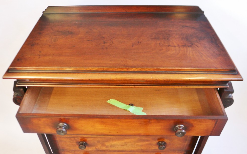 Fine Quality Early Victorian Mahogany 7 Drawer Secretaire Wellington Chest View VII