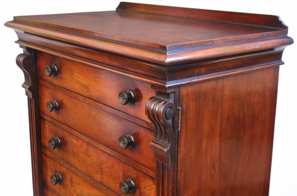 Fine Quality Early Victorian Mahogany 7 Drawer Secretaire Wellington Chest View IX