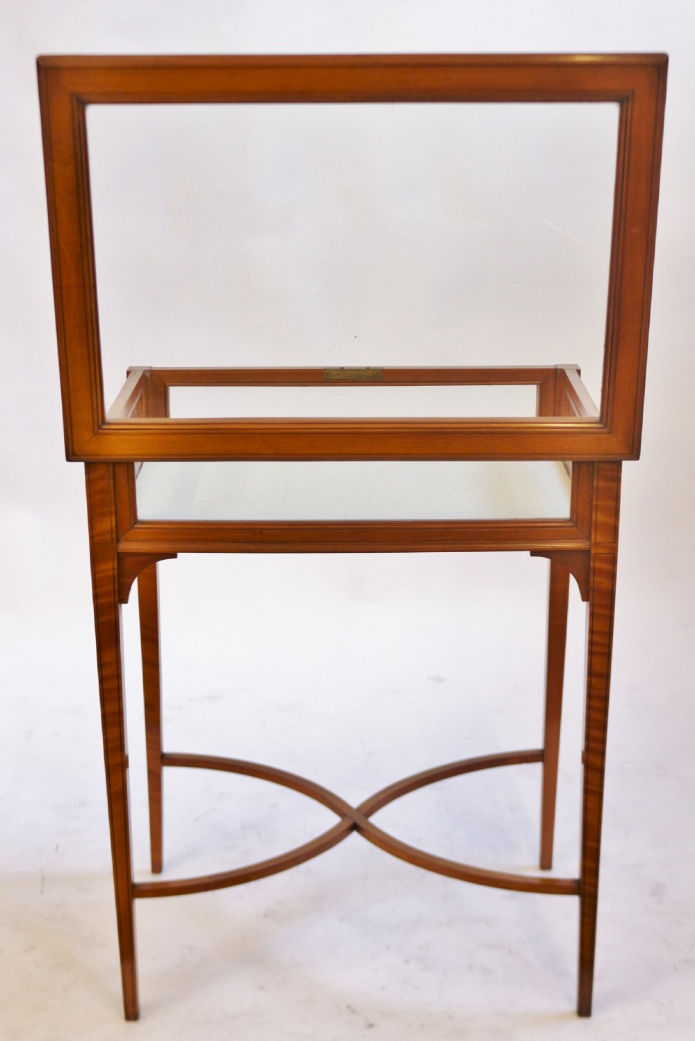 Fine Quality Edwardian Satinwood Bijouterie Table View VII