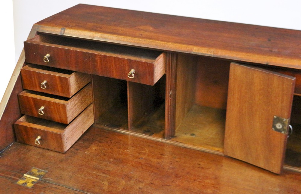 George 111 Mahogany 4 Drawer Bureau View IX