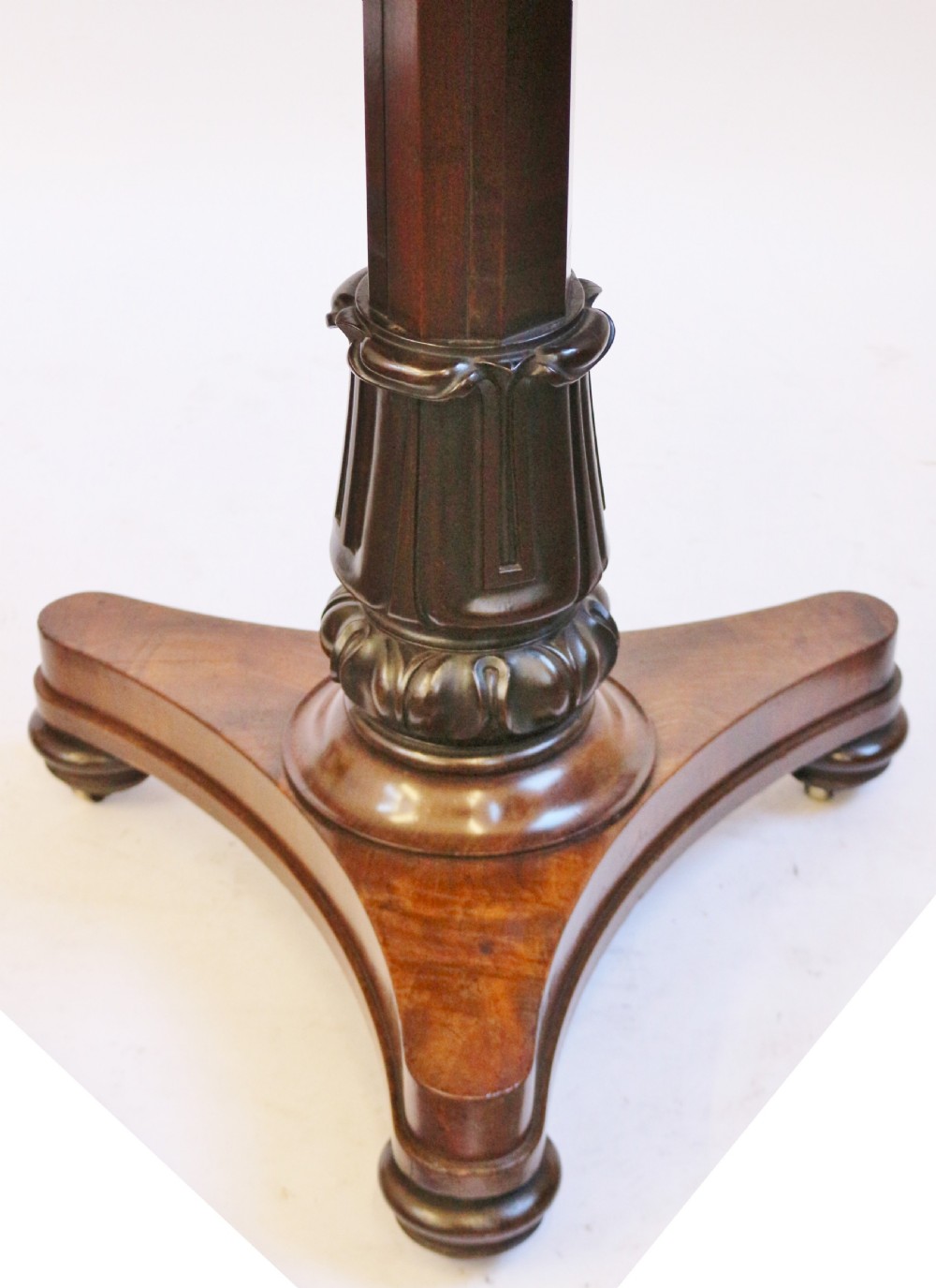 William 1V Mahogany Pedestal 3 Tier Collapsible Dumb Waiter View VI