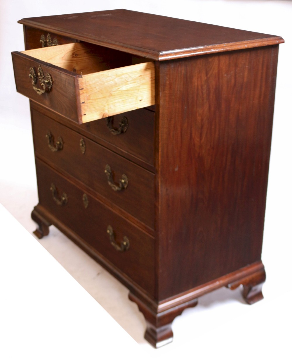 Fine George 111 Mahogany 5 Drawer Chest  View IV