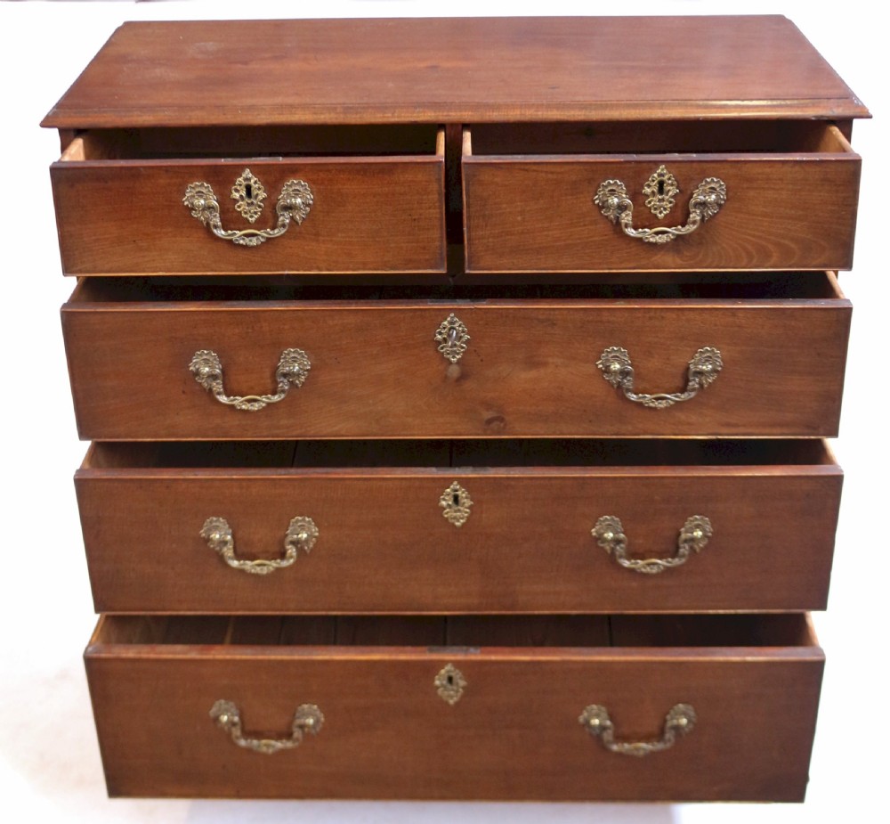Fine George 111 Mahogany 5 Drawer Chest  View VI