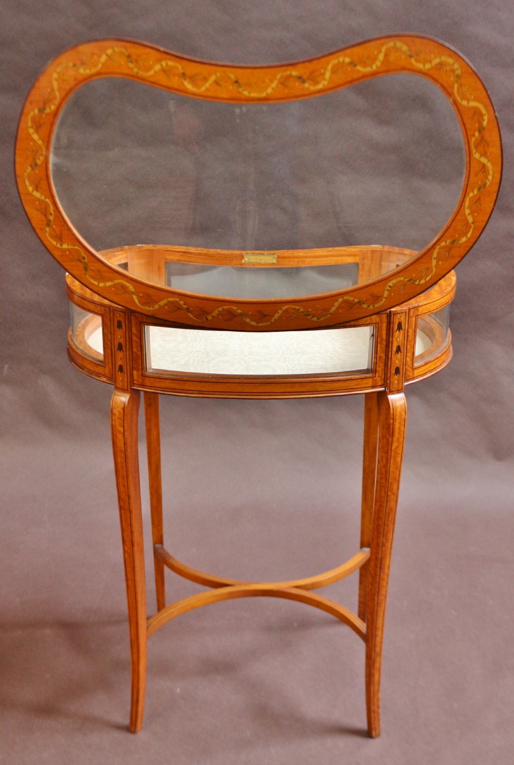Edwardian Inlaid Satinwood Kidney Shaped Bijouterie Table View VII