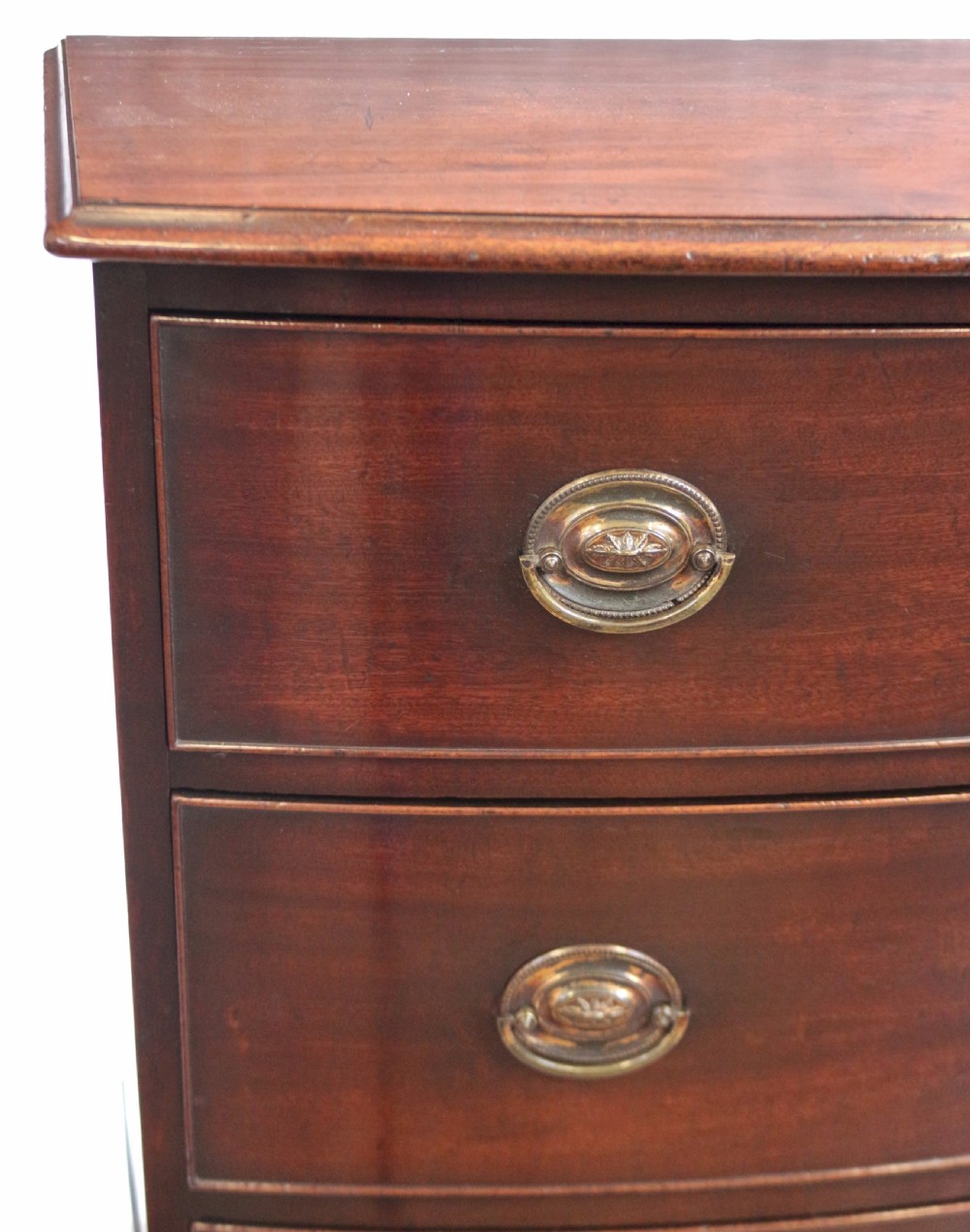 George 111 Mahogany Small 3 Drawer Bow Front Chest View VII