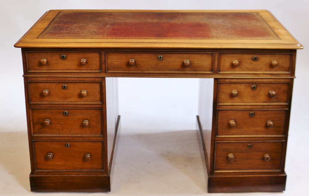 Victorian 9 Drawer 3 Part Mahogany Kneehole Desk