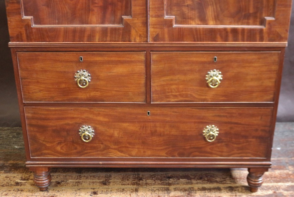 George 1V Mahogany Linen Press with 4 Internal Slides View VIII