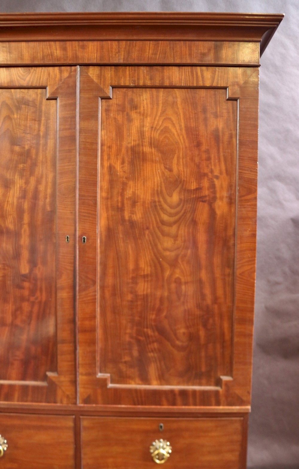 George 1V Mahogany Linen Press with 4 Internal Slides View XI