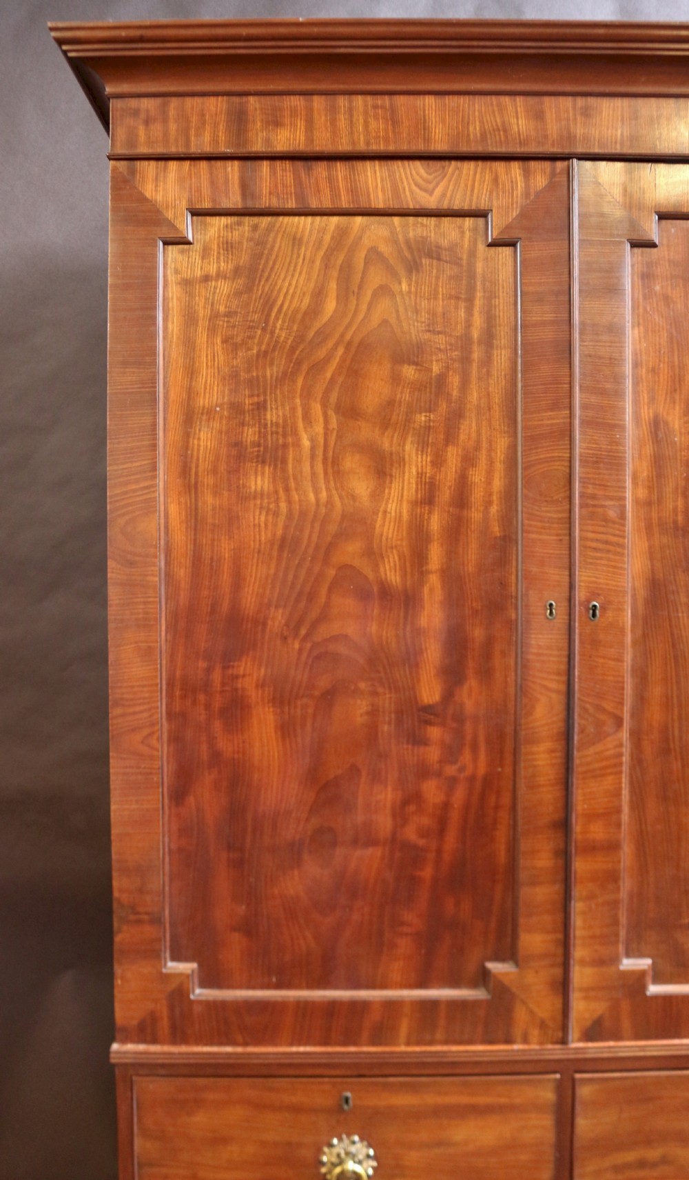 George 1V Mahogany Linen Press with 4 Internal Slides View XII