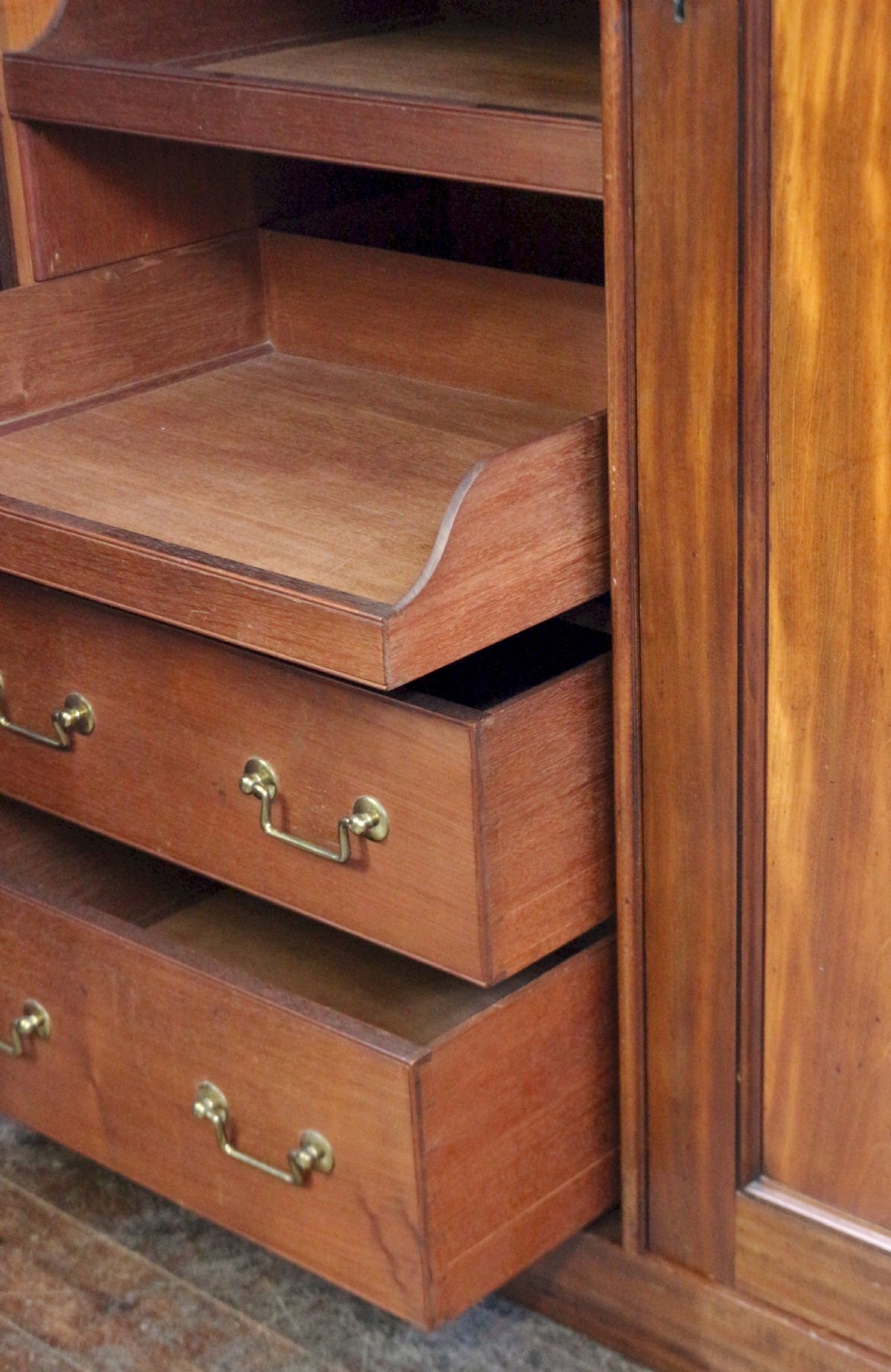 Fine Quality Victorian Mahogany 3 Door Wardrobe View VI