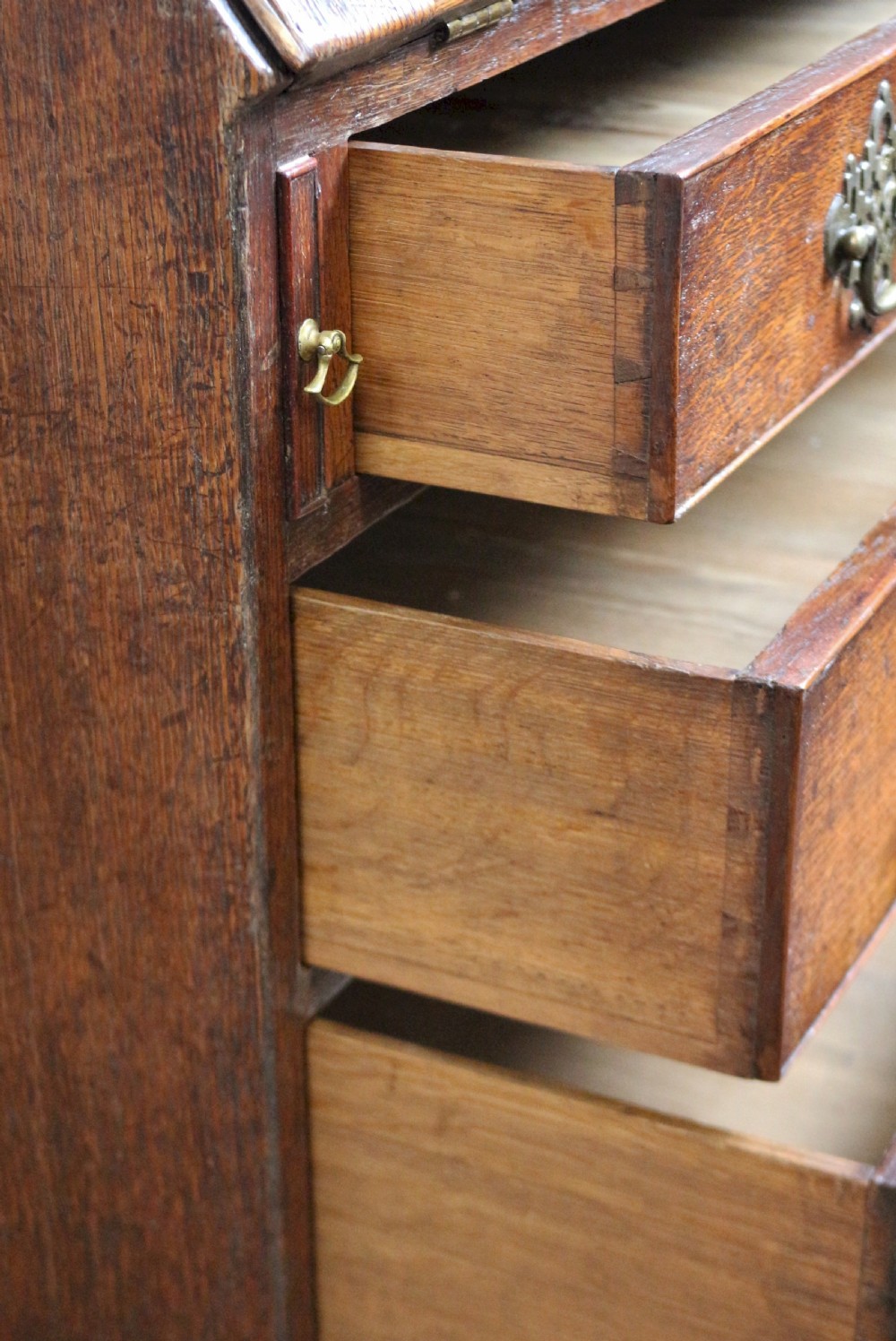 A Fine and Original George 111 Oak 4 Drawer Bureau View XI