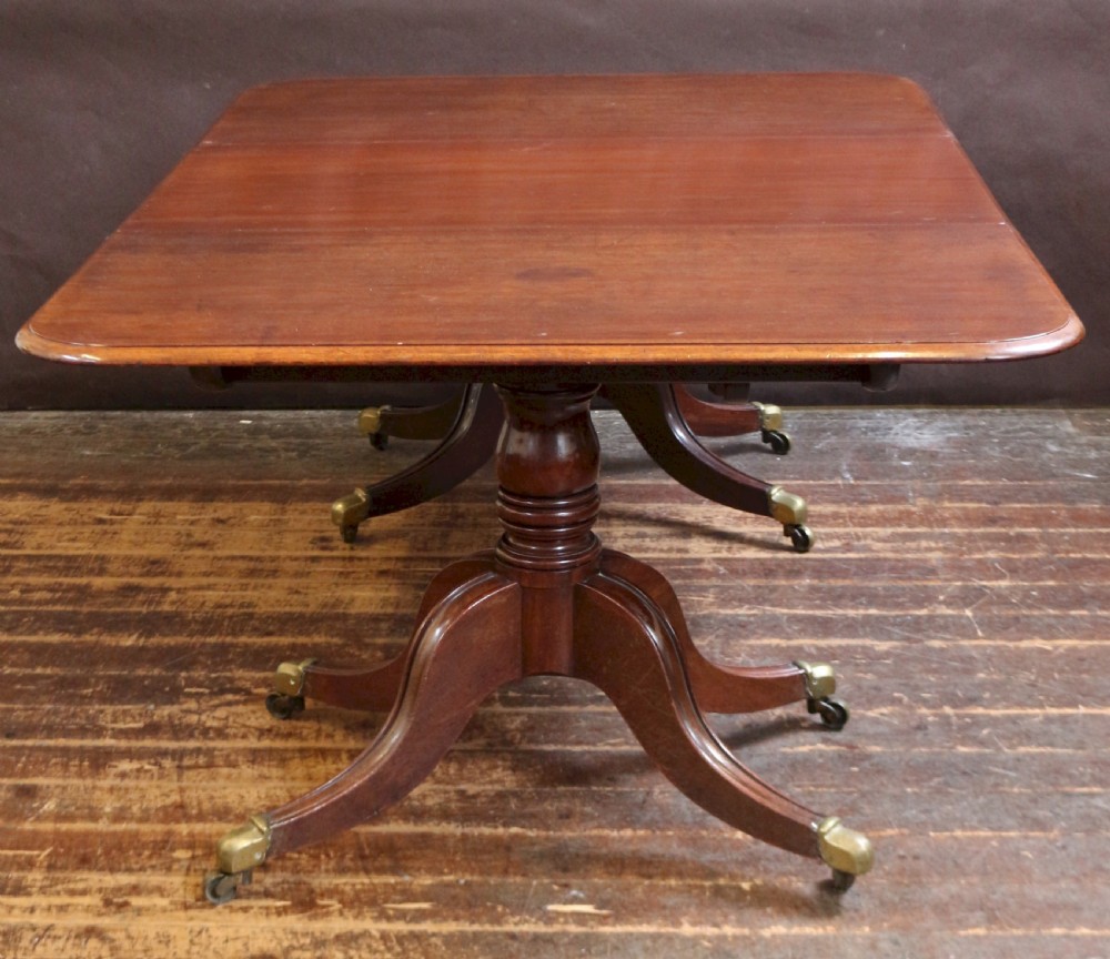 Fine Quality George 1V Mahogany 2 Pillar Dining Table View II