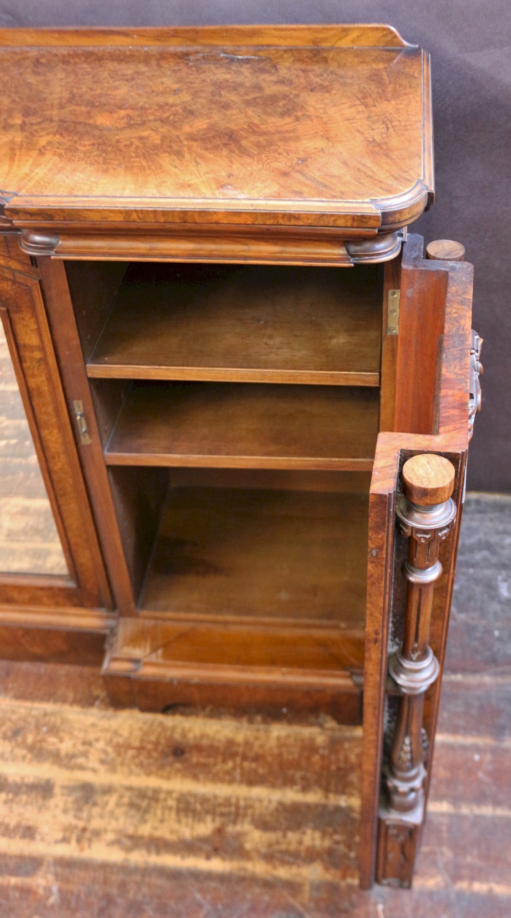 Fine Quality Figured Walnut 4 Door Inverted Breakfront Cabinet View XI