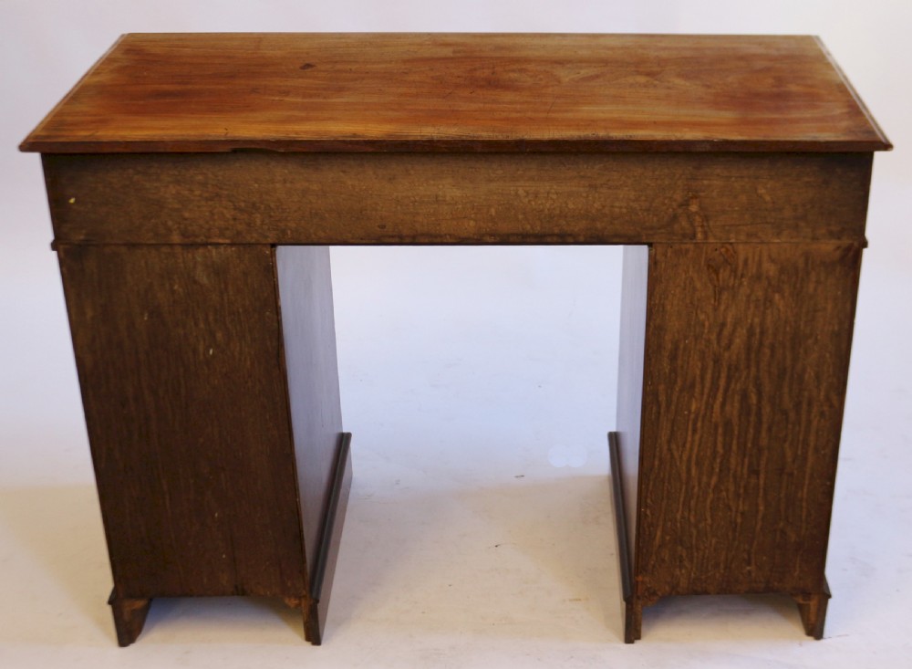 Good Quality Victorian Mahogany 9 Drawer Kneehole Desk View VIII