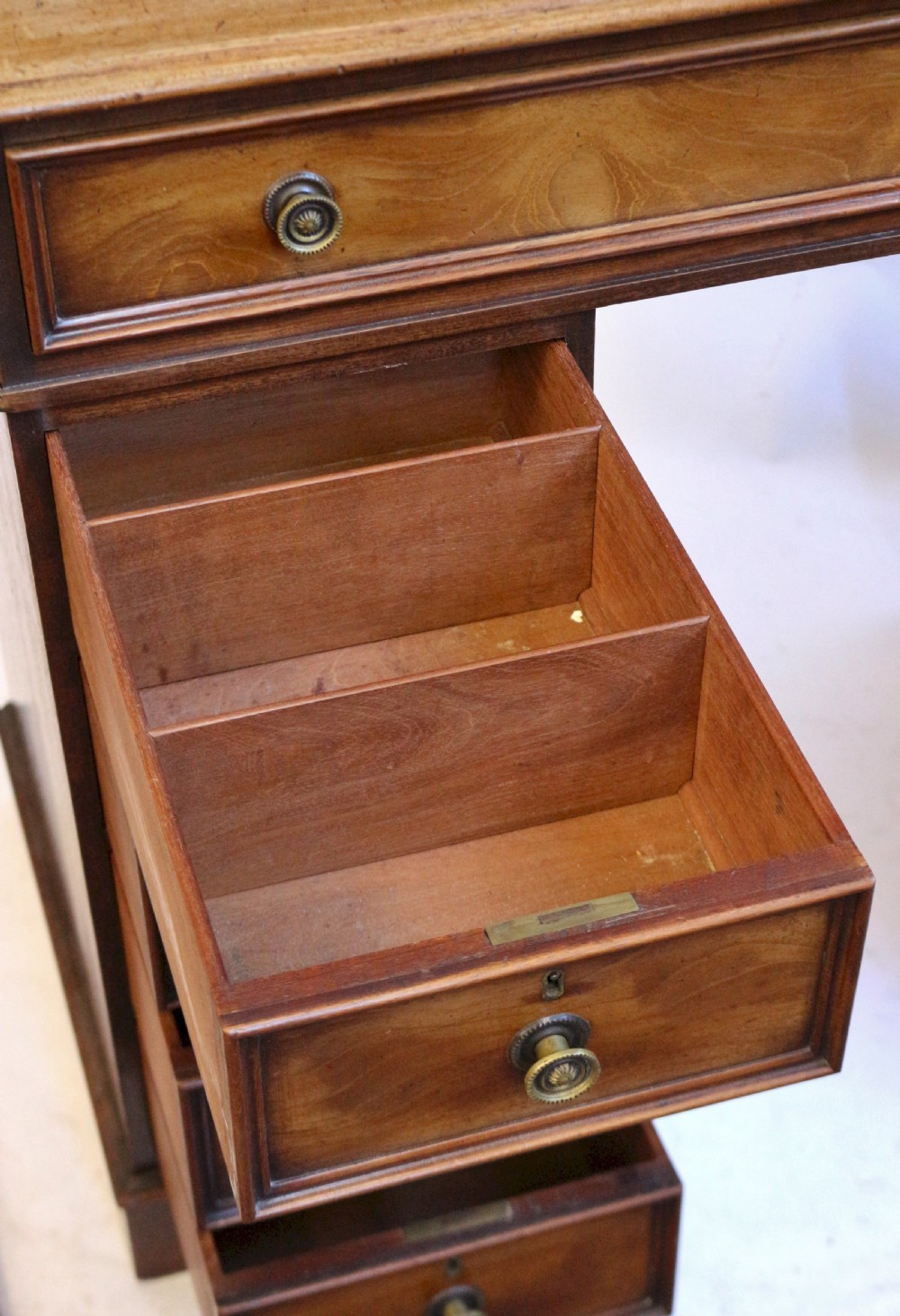 Good Quality Victorian Mahogany 9 Drawer Kneehole Desk View XV